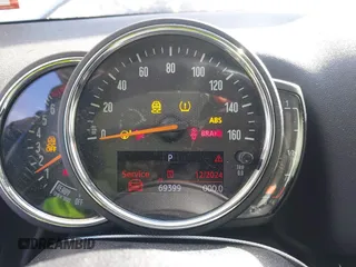 2019 MINI Countryman Cooper with VIN WMZYV5C55K3E05106, listed as a IAAI auction lot 41514627 with 69,399 mi miles. Bid and sale history available at carsss.com. Image 7.