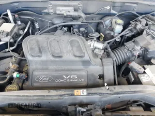 2002 Ford Escape XLT with VIN 1FMCU031X2KA37050, listed as a IAAI auction lot 42024674 with 199,249 mi miles. Bid and sale history available at carsss.com. Image 10.