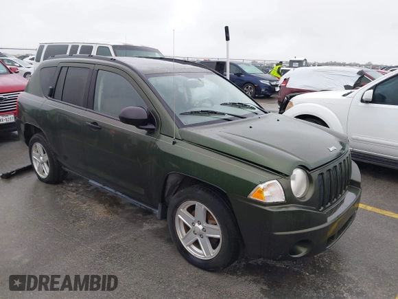 2007 Jeep Compass Sport with VIN 1J8FF47W07D158313, listed as a IAAI auction lot 41913422 with 170,286 mi miles. Bid and sale history available at carsss.com. Image 1.
