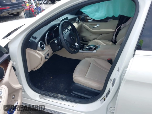 2018 Mercedes-Benz C 300 with VIN 55SWF4JB5JU250805, listed as a IAAI auction lot 42365382 with 48,347 mi miles and . Bid and sale history available at DreamBid. Image 5.