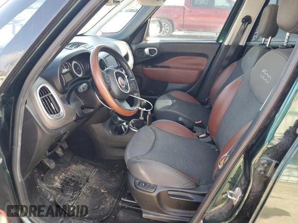2014 FIAT 500L Trekking with VIN ZFBCFADH4EZ010618, listed as a Copart auction lot 86151684 with 191,567 mi miles and Clean Title. Bid and sale history available at DreamBid. Image 7.