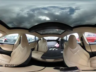 2014 Tesla Model S 60 z VIN 5YJSA1H19EFP51406, wystawiony jako IAAI lot #42179183 z przebiegiem 157 000 mil mil oraz . Historia ofert i sprzedaży dostępna na DreamBid. Obrazek 20.