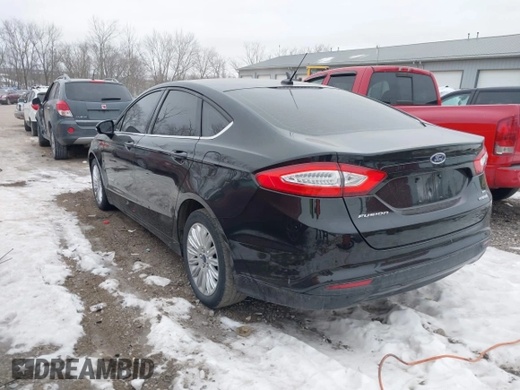 2014 Ford Fusion SE Hybrid with VIN 3FA6P0LUXER236740, listed as a IAAI auction lot 41399510 with 82,720 mi miles. Bid and sale history available at carsss.com. Image 3.
