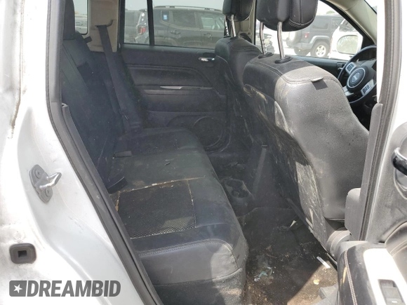 2016 Jeep Compass Latitude с VIN 1C4NJCEA4GD698184, выставлен на аукционе Copart как лот 53086985 с пробегом 129 643 миль миль и Списание • Salvage title. История ставок и продаж доступна на DreamBid. Изображение 10.