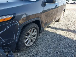2018 Jeep Cherokee Latitude Plus с VIN 1C4PJMLB1JD532917, выставлен на аукционе IAAI как лот 41992641 с пробегом 143 786 миль миль и . История ставок и продаж доступна на DreamBid. Изображение 17.