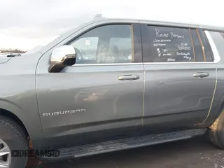 2023 Chevrolet Suburban Premier z VIN 1GNSCFKD7PR519997, wystawiony jako IAAI lot #41832769 z przebiegiem 49 419 mil mil oraz . Historia ofert i sprzedaży dostępna na DreamBid. Obrazek 15.