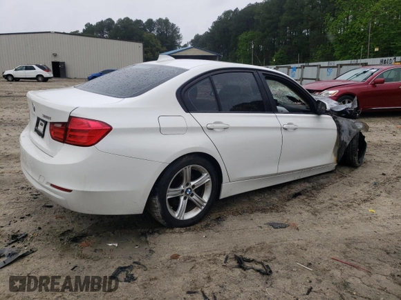 2012 BMW 3 Series 328i с VIN WBA3C1C50CF430403, выставлен на аукционе Copart как лот 56896395 с пробегом Не указан миль и Списание • Salvage title. История ставок и продаж доступна на DreamBid. Изображение 3.