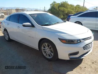 2018 Chevrolet Malibu LT z VIN 1G1ZD5ST4JF176007, wystawiony jako IAAI lot #41852261 z przebiegiem 83 591 mil mil oraz . Historia ofert i sprzedaży dostępna na DreamBid. Obrazek 1.