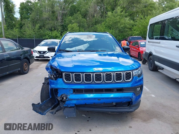 2024 Jeep Compass Latitude с VIN 3C4NJDBNXRT118589, выставлен на аукционе IAAI как лот 42597240 с пробегом 32 098 миль миль и . История ставок и продаж доступна на DreamBid. Изображение 12.