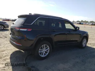2023 Jeep Grand Cherokee Altitude with VIN 1C4RJHAG3PC532883, listed as a Copart auction lot 56899945 with 10,810 mi miles and Salvage title. Bid and sale history available at DreamBid. Image 3.
