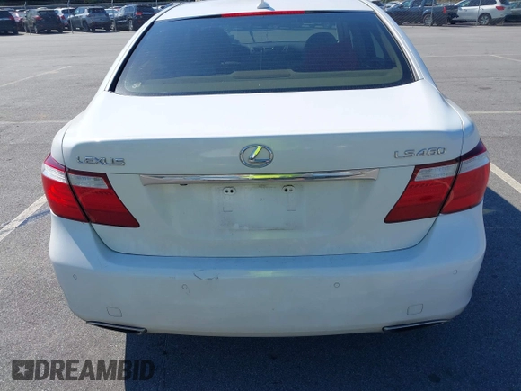 2008 Lexus LS 460 with VIN JTHBL46F485070620, listed as a IAAI auction lot 40529145 with 135,030 mi miles. Bid and sale history available at carsss.com. Image 16.