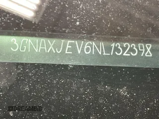 2022 Chevrolet Equinox LT z VIN 3GNAXJEV6NL132398, wystawiony jako IAAI lot #42199945 z przebiegiem 100 029 mil mil oraz . Historia ofert i sprzedaży dostępna na DreamBid. Obrazek 1.