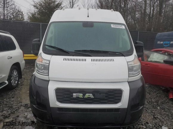 2021 Ram ProMaster Cargo Van with VIN 3C6LRVDG8ME555161, listed as a Copart auction lot 43666345 with 45,369 mi miles and Clean Title. Bid and sale history available at carsss.com. Image 5.