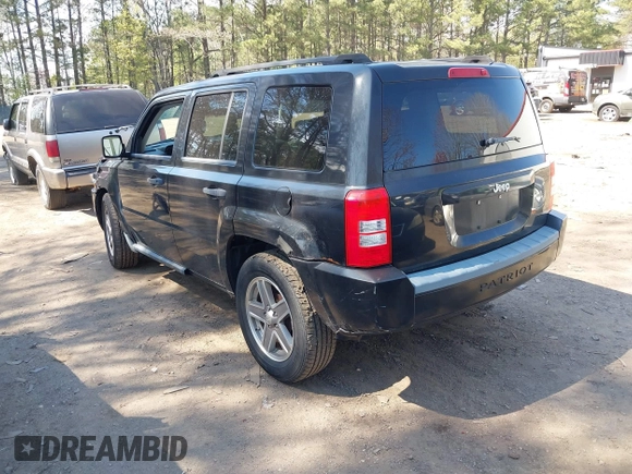 2008 Jeep Patriot Sport with VIN 1J8FT28W68D689674, listed as a IAAI auction lot 41918466 with 123,546 mi miles. Bid and sale history available at carsss.com. Image 3.