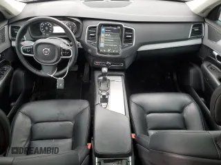 2022 Volvo XC90 Momentum with VIN YV4102PK1N1811232, listed as a Copart auction lot 57705035 with 62,070 mi miles and Salvage title. Bid and sale history available at DreamBid. Image 8.