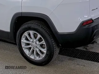 2020 Jeep Cherokee Latitude with VIN 1C4PJMCB0LD536587, listed as a IAAI auction lot 42193138 with 78,091 mi miles and . Bid and sale history available at DreamBid. Image 1.