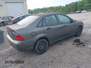 2007 Ford Focus S with VIN 1FAFP34N17W212691, listed as a IAAI auction lot 42130099 with 214,101 mi miles and . Bid and sale history available at carsss.com. Image 4.