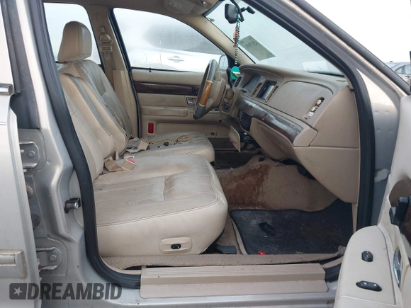 2008 Mercury Grand Marquis LS with VIN 2MEFM75V38X661481, listed as a IAAI auction lot 42079891 with 206,421 mi miles and . Bid and sale history available at DreamBid. Image 5.