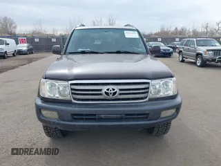 2006 Toyota Land Cruiser z VIN JTEHT05J962081200, wystawiony jako IAAI lot #41532495 z przebiegiem 217 230 mil mil oraz . Historia ofert i sprzedaży dostępna na DreamBid. Obrazek 12.