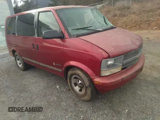 1997 Chevrolet Astro with VIN 1GNDM19WXVB135217, listed as a IAAI auction lot 41753429 with 133,593 mi miles. Bid and sale history available at carsss.com. Image 1.