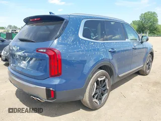 2025 Kia Telluride S with VIN 5XYP64GC6SG581215, listed as a IAAI auction lot 42295271 with 17,941 mi miles and . Bid and sale history available at DreamBid. Image 4.