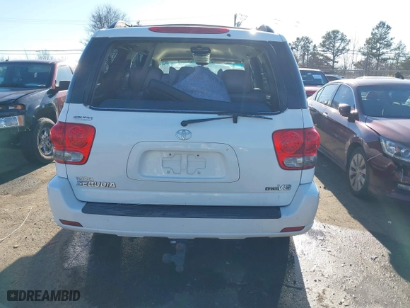 2005 Toyota Sequoia SR5 with VIN 5TDZT34A85S255793, listed as a IAAI auction lot 41173149 with 212,354 mi miles. Bid and sale history available at carsss.com. Image 16.