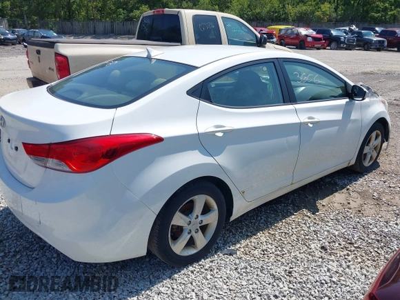 2011 Hyundai Elantra GLS with VIN 5NPDH4AE2BH045135, listed as a IAAI auction lot 39955171 with 209,116 mi miles. Bid and sale history available at carsss.com. Image 4.