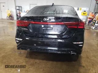 2021 Kia Forte LXS z VIN 3KPF24AD6ME369424, wystawiony jako Copart lot #66478845 z przebiegiem 118 493 mil mil oraz Czysty tytuł • Clean title. Historia ofert i sprzedaży dostępna na DreamBid. Obrazek 6.