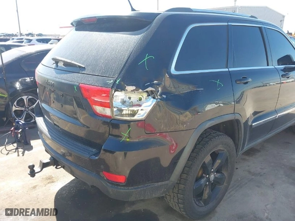 2011 Jeep Grand Cherokee Laredo with VIN 1J4RR4GG0BC656301, listed as a IAAI auction lot 41894106 with 95,293 mi miles. Bid and sale history available at carsss.com. Image 6.