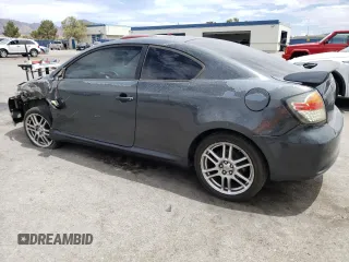 2006 Scion tC z VIN JTKDE177760077915, wystawiony jako Copart lot #60765164 z przebiegiem 152 483 mil mil oraz Szkoda całkowita • Salvage title. Historia ofert i sprzedaży dostępna na DreamBid. Obrazek 2.