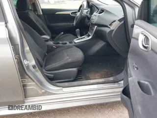 2013 Nissan Sentra SR z VIN 3N1AB7AP9DL657183, wystawiony jako IAAI lot #42283357 z przebiegiem 109 077 mil mil oraz . Historia ofert i sprzedaży dostępna na DreamBid. Obrazek 5.