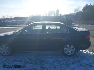 2008 Kia Optima LX with VIN KNAGE123685167925, listed as a IAAI auction lot 41072279 with 168,180 mi miles. Bid and sale history available at carsss.com. Image 14.