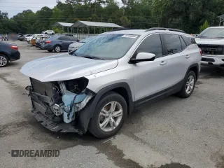 2022 GMC Terrain SLE z VIN 3GKALMEV8NL116133, wystawiony jako Copart lot #59730865 z przebiegiem 46 227 mil mil oraz Szkoda całkowita • Salvage title. Historia ofert i sprzedaży dostępna na DreamBid. Obrazek 1.