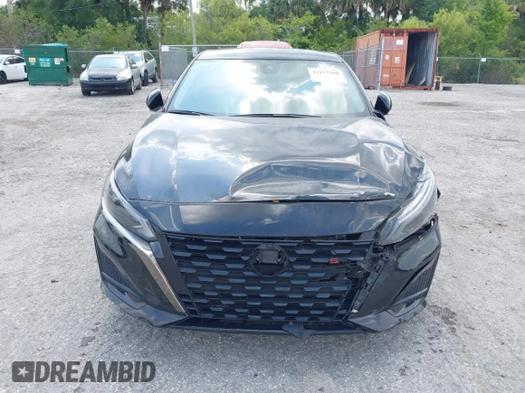 2024 Nissan Altima SR z VIN 1N4BL4CV3RN311894, wystawiony jako IAAI lot #42127560 z przebiegiem 32 703 mil mil oraz . Historia ofert i sprzedaży dostępna na DreamBid. Obrazek 12.