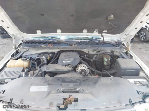 2002 Chevrolet Silverado 1500 with VIN 1GCEC14V82Z236404, listed as a IAAI auction lot 41970241 with 240,265 mi miles. Bid and sale history available at carsss.com. Image 10.