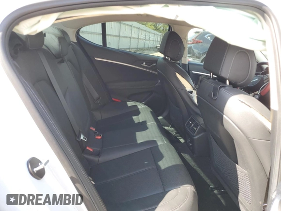 2022 Genesis G70 2.0T z VIN KMTG34TA2NU097012, wystawiony jako Copart lot #72409144 z przebiegiem 56 103 mil mil oraz Szkoda całkowita • Salvage title. Historia ofert i sprzedaży dostępna na DreamBid. Obrazek 10.