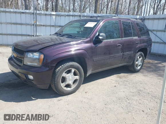 2009 Chevrolet TrailBlazer LT w/2LT with VIN 1GNDT33S092101667, listed as a IAAI auction lot 42124720 with 114,705 mi miles. Bid and sale history available at carsss.com. Image 2.