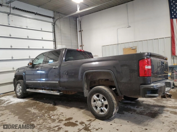 2015 GMC Sierra 2500HD SLT with VIN 1GT12ZE84FF533685, listed as a Copart auction lot 45465815 with 179,920 mi miles and Salvage Title. Bid and sale history available at carsss.com. Image 2.