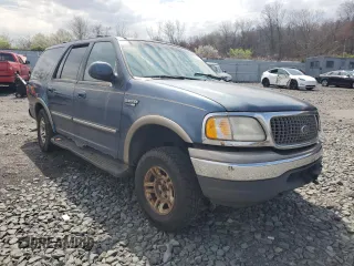 2000 Ford Expedition XLT with VIN 1FMRU1665YLB07502, listed as a Copart auction lot 52950825 with Not Provided miles and Salvage Title. Bid and sale history available at DreamBid. Image 4.