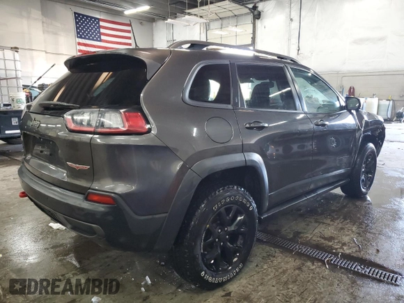 2019 Jeep Cherokee Trailhawk Elite with VIN 1C4PJMBX2KD112355, listed as a Copart auction lot 88948135 with 130,136 mi miles and Salvage Title. Bid and sale history available at carsss.com. Image 3.