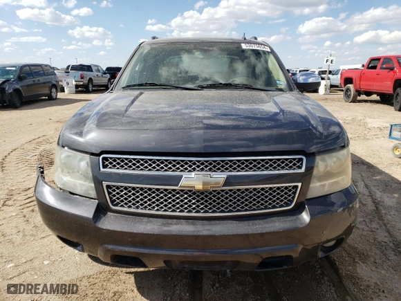 2011 Chevrolet Avalanche LT with VIN 3GNMCFE05BG196821, listed as a Copart auction lot 53075654 with 195,296 mi miles and Salvage Title. Bid and sale history available at carsss.com. Image 5.