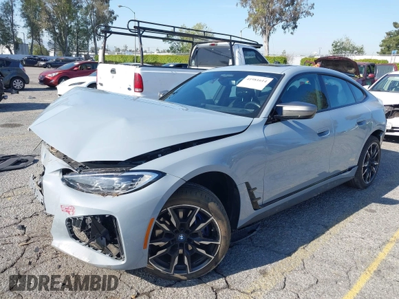 2024 BMW i4 M50 z VIN WBY33AW06RFS45489, wystawiony jako IAAI lot #41981614 z przebiegiem 35 713 mil mil oraz . Historia ofert i sprzedaży dostępna na DreamBid. Obrazek 20.