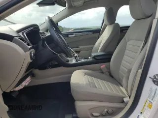 2020 Ford Fusion Hybrid SE with VIN 3FA6P0LUXLR184992, listed as a Copart auction lot 52674565 with 59,742 mi miles and Salvage Title. Bid and sale history available at carsss.com. Image 7.