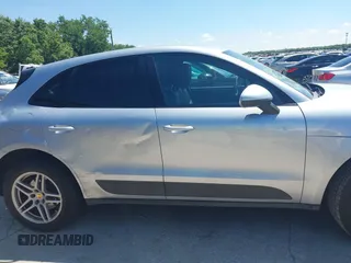 2017 Porsche Macan z VIN WP1AA2A58HLB81896, wystawiony jako IAAI lot #42251657 z przebiegiem 135 214 mil mil oraz . Historia ofert i sprzedaży dostępna na DreamBid. Obrazek 13.