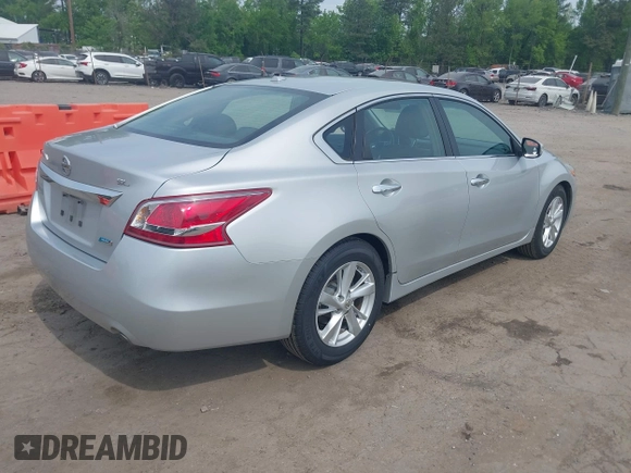 2013 Nissan Altima S with VIN 1N4AL3AP8DN586826, listed as a IAAI auction lot 42133563 with 147,562 mi miles and . Bid and sale history available at DreamBid. Image 4.