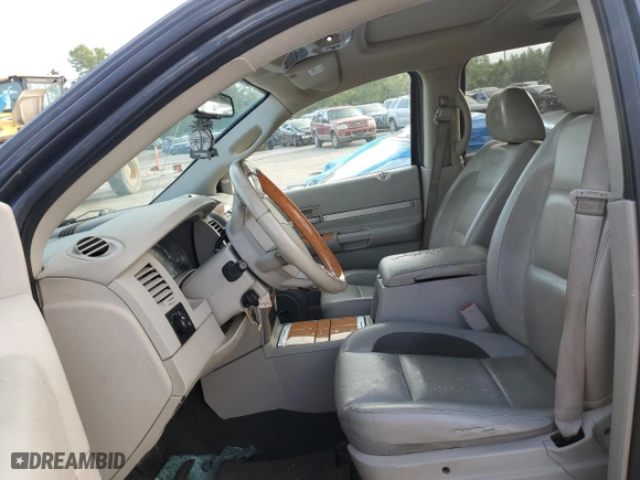 2009 Chrysler Aspen Limited with VIN 1A8HW58T29F715667, listed as a Copart auction lot 67263154 with 94,361 mi miles and Salvage Title. Bid and sale history available at carsss.com. Image 7.