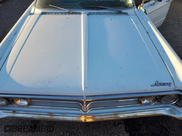 1966 Mercury Monterey z VIN 6W48H551935, wystawiony jako Copart lot #79396304 z przebiegiem 82 168 mil mil oraz Tytuł czysty. Historia ofert i sprzedaży dostępna na DreamBid. Obrazek 11.