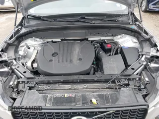 2024 Volvo XC60 Plus Dark Theme z VIN YV4L12RL5R1885058, wystawiony jako IAAI lot #42167034 z przebiegiem 25 886 mil mil oraz . Historia ofert i sprzedaży dostępna na DreamBid. Obrazek 10.