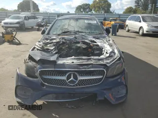 2019 Mercedes-Benz E-Class E 450 with VIN WDD1J6HB5KF074062, listed as a Copart auction lot 83824884 with 0 mi miles and Salvage Title. Bid and sale history available at carsss.com. Image 5.