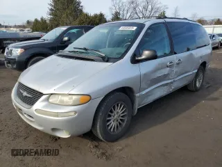 2000 Chrysler Town & Country LX z VIN 1C4GP44G2YB717718, wystawiony jako Copart lot #44685025 z przebiegiem 188 889 mil mil oraz Szkoda całkowita • Salvage title. Historia ofert i sprzedaży dostępna na DreamBid. Obrazek 1.